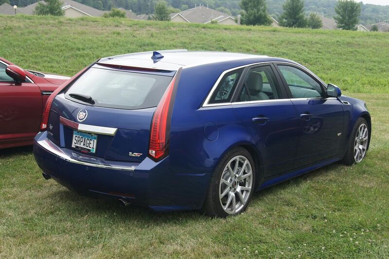 File:2013 Cadillac CTS (14941109415).jpg