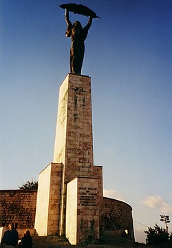 Budapest Statue of Liberty 01.jpg