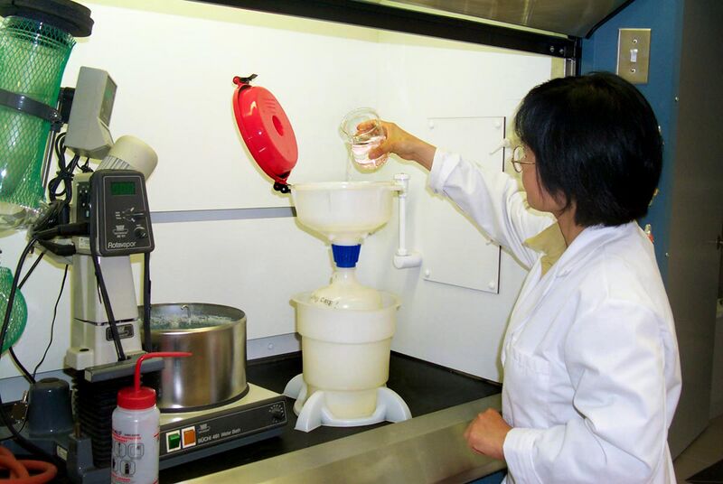 File:ECO Funnel, OSHA and EPA Compliant Waste Management System in Laboratory Use.jpg