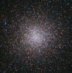 Messier2 - HST - Potw1913a.jpg