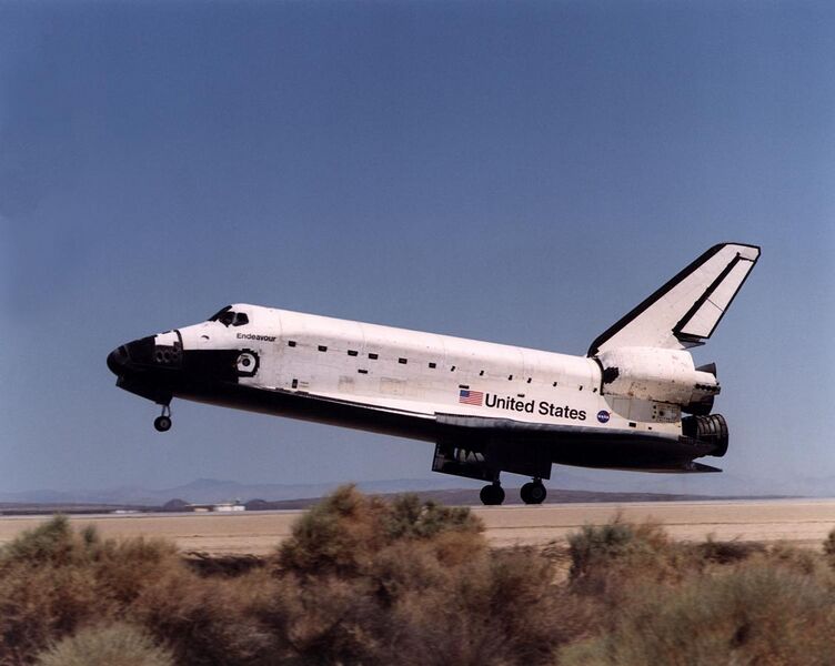 File:STS-111 landing.jpg