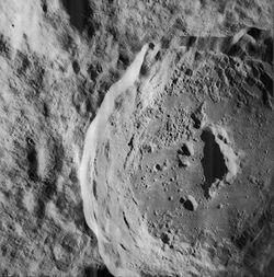Stevinus crater 5040 med.jpg