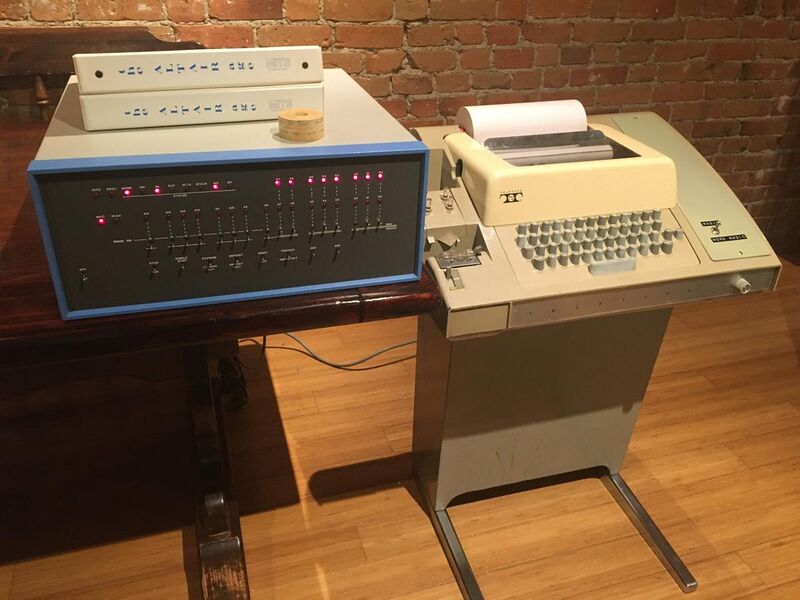 File:Altair 8800 and Model 33 ASR Teletype .jpg