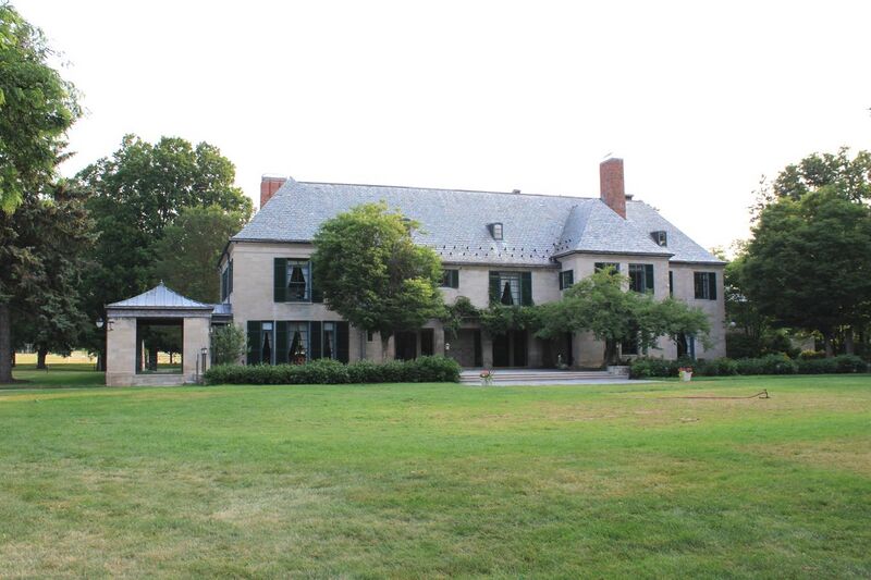File:Earhart Manor historic site Ann Arbor Michigan.JPG
