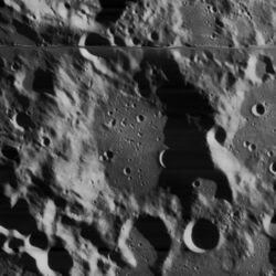 Wilson crater 4154 h2.jpg
