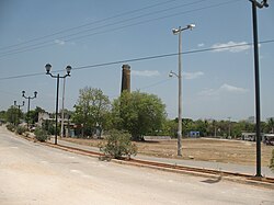 Citincabchén, Yucatán - Chimney and henequen factory ruin.JPG