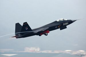 Shenyang J-31 (F60) at 2014 Zhuhai Air Show.jpg