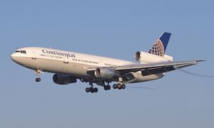 Continental Airlines DC-10.jpg