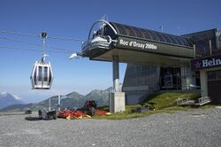 Villars-sur-Ollon telecabine D.jpg