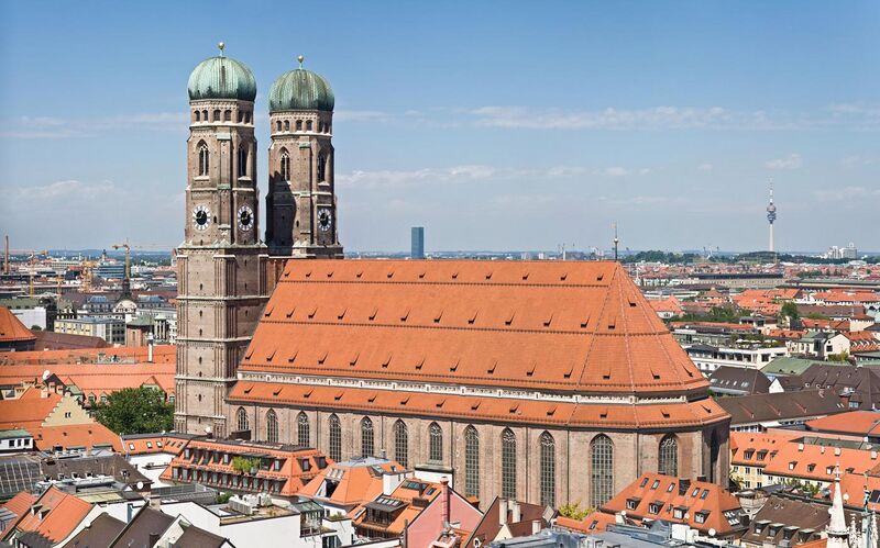 File:Frauenkirche Munich - View from Peterskirche Tower2.jpg
