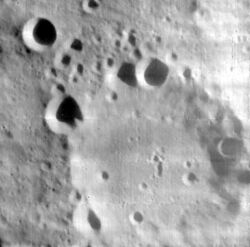 Gill crater 4044 h3.jpg