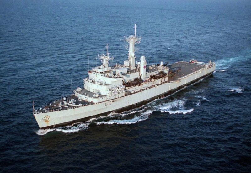 File:HMS Fearless (L10) off North Carolina 1996.JPEG