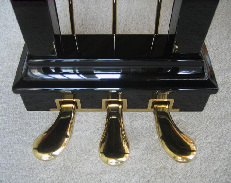 File:Steinway grand piano - pedals.jpg