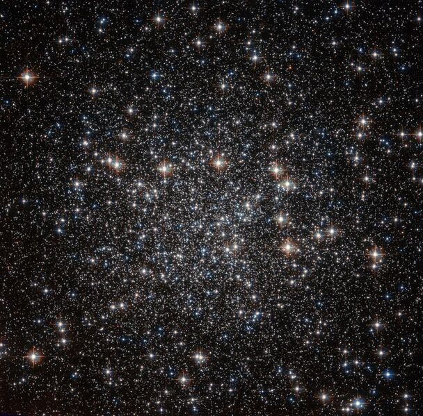 File:A sky full of stars NGC 4833.jpg