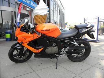 Hyosung GT 125 R.jpg