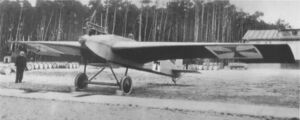 Junkers J 1 at Döberitz 1915.jpg