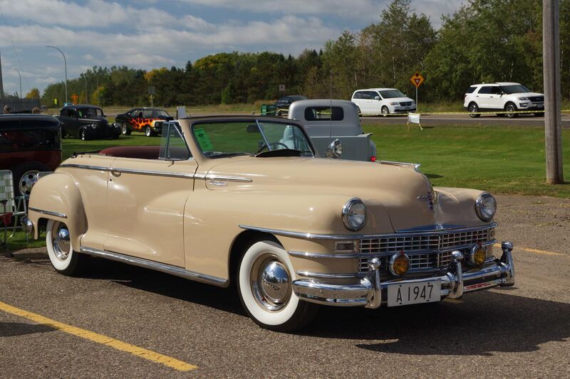 File:1947 Chrysler New Yorker Highlander Convertible (37159749361).jpg