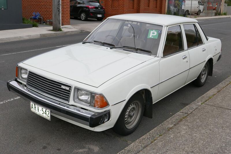 File:1980 Mazda 626 (CB) Standard sedan (2015-11-10) 01.jpg