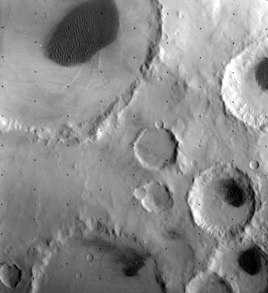 File:Proctor crater dunes 510A46.jpg
