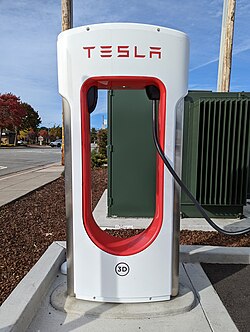 Tesla Supercharger station, West Hillsdale Blvd, San Mateo 4.jpg