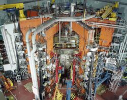 The JET magnetic fusion experiment in 1991.jpg
