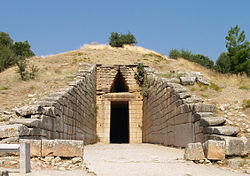 Treasury of Atreus Mycenae.jpg