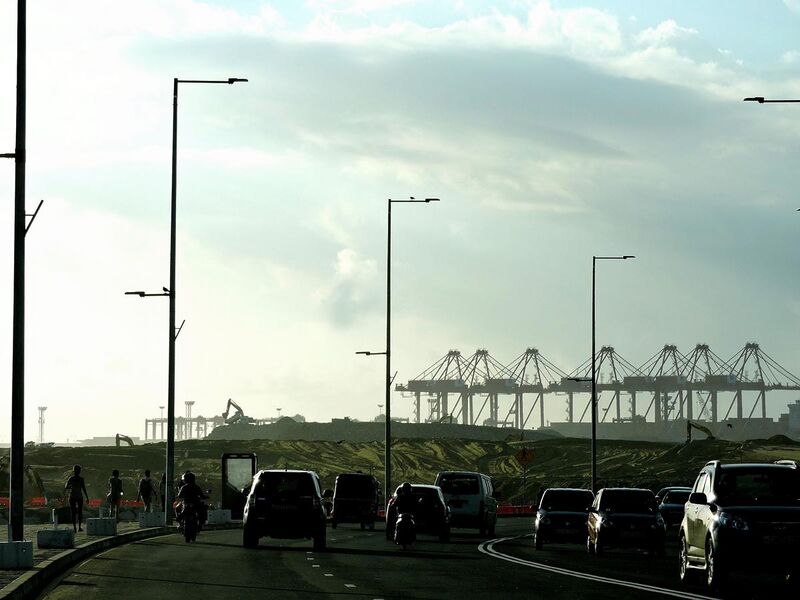File:Colombo Port City seem from galle road..jpg
