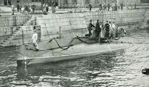 Holland 1 Class Submarine in the IJN.jpg