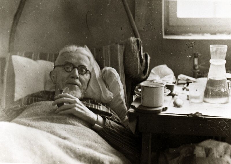 File:Lauritz Sand recovering after his release, May 1945.jpg