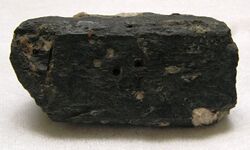 Aenigmatite - Mineralogisches Museum Bonn2.jpg