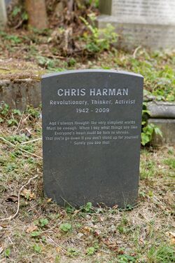 Highgate Cemetery - East - Chris Harman 01.jpg