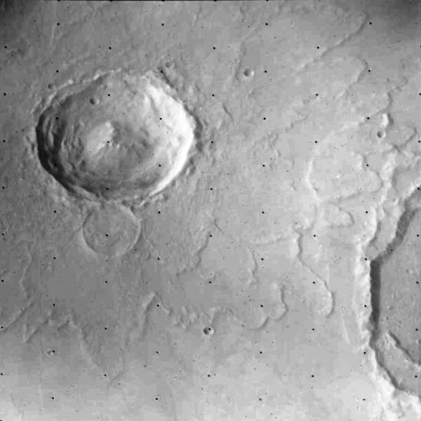 File:Mars rampart crater.jpg