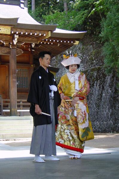 File:Shinto married couple.jpg