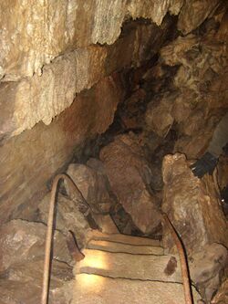 Skirwith cave staircase.JPG