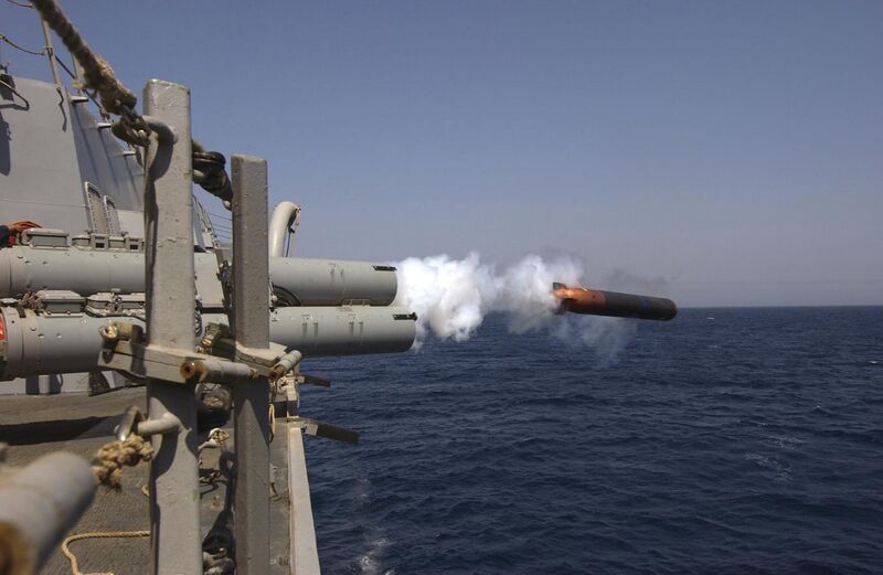 File:US Navy 040626-N-5319A-006 An Anti-Submarine Warfare (ASW) MK-50 Torpedo is launched from guided missile destroyer USS Bulkeley (DDG 84).jpg