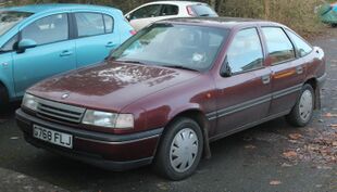 1990 Vauxhall Cavalier GL 1.8 (11712369055).jpg