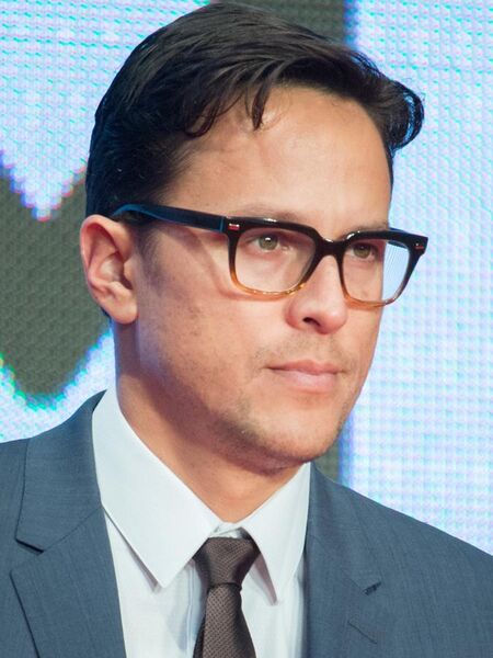File:Cary Joji Fukunaga "Beast Of No Nation" at Opening Ceremony of the 28th Tokyo International Film Festival (21806112494) (cropped).jpg