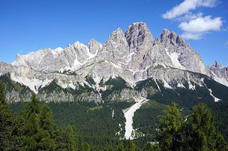 File:Faloria Cortina d'Ampezzo 12.jpg