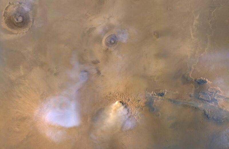 File:PIA23513-Mars-DustTower-20101130.jpg