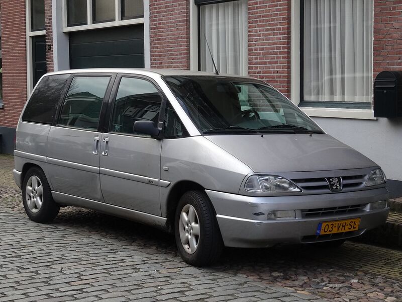 File:Peugeot 806 1994-2002.jpg