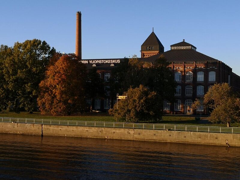 File:University Consortium of Pori in its early October evening glory.jpg