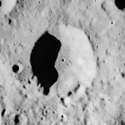 Wroblewski crater AS15-M-0291.jpg