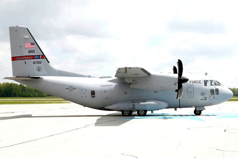 File:164th Airlift Squadron - Alenia-Lockheed Martin C-27J Spartan 08-27015.jpg