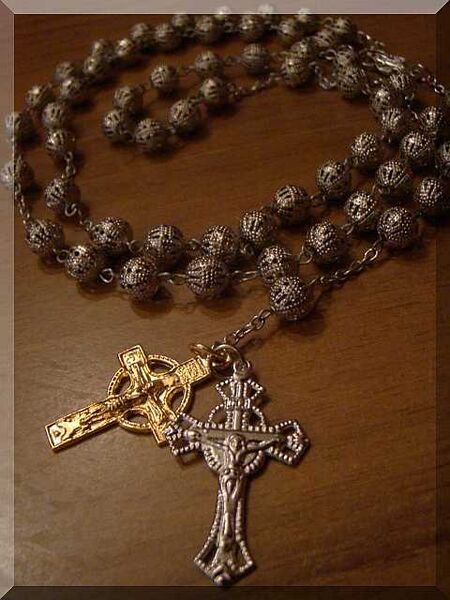 File:An Egyptian Rosary with a Coptic Cross, 2010.JPG