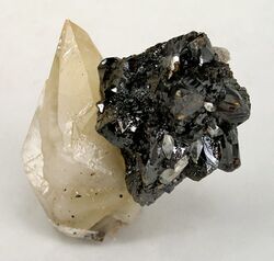 Calcite-Sphalerite-elm05b.jpg