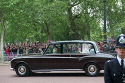 Car Marriage Kate Middleton and her father.jpg