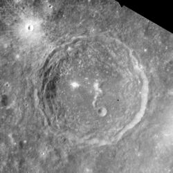 La Pérouse crater AS15-M-1984.jpg