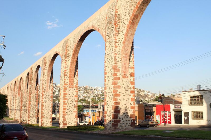 File:Acueducto de Querétaro.tec.jpg