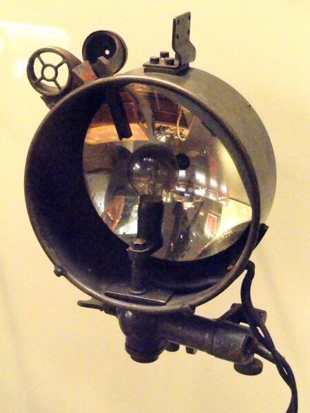 File:Germany blinker signal lamp - National World War I Museum - Kansas City, MO - DSC07704.JPG