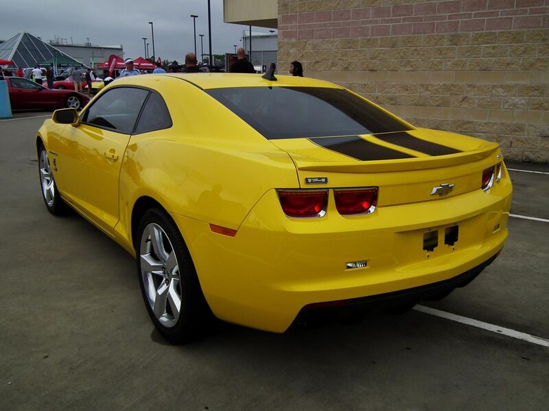 File:2010 Chevrolet Camaro SS Transformers Edition coupe (8453103296).jpg